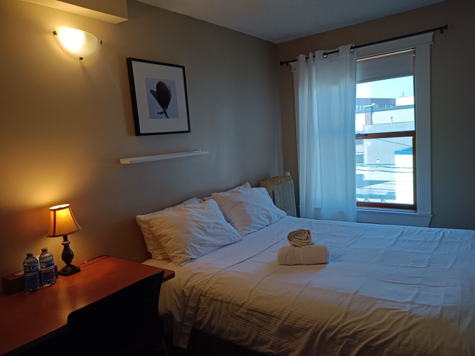 Bedroom 2, Painted Turtle Guesthouse (Hostel), Nanaimo
