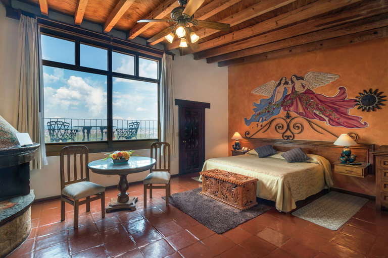 Bedroom 2, Villa San Jose Hotel and Suites, Morelia