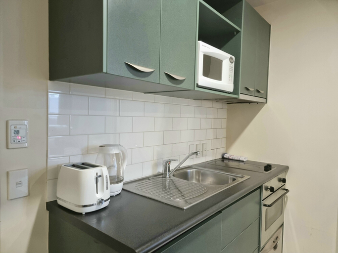 Others 5, Experience The City Life-Walk Everywhere, Waitakere