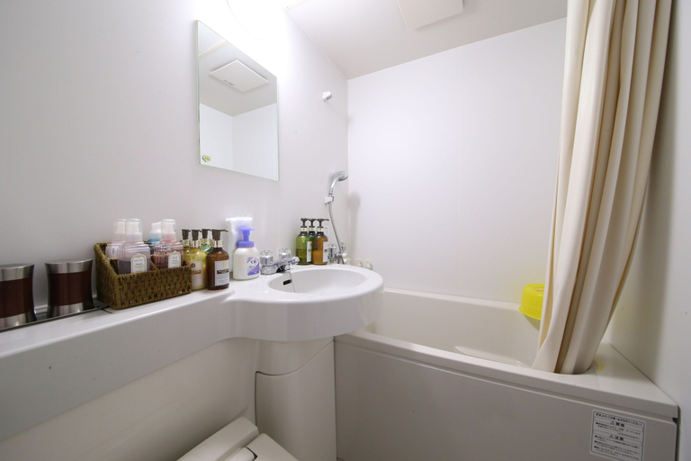 Bathroom 4, Kawaguchiko Park Hotel, Fujikawaguchiko