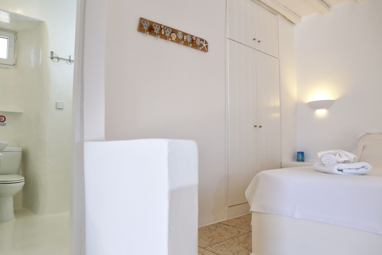 Bedroom 5, La Maison Blanche, South Aegean