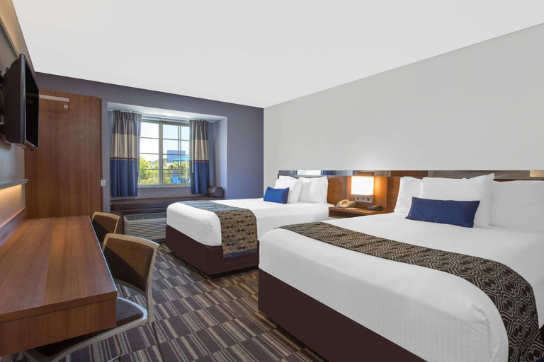 Bedroom 3, Microtel Inn & Suites by Wyndham Gardendale/Birmingham North, Jefferson