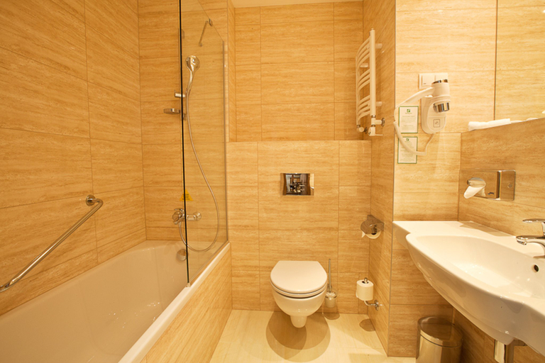 Bathroom 4, Holiday Inn LODZ by IHG, Łódź