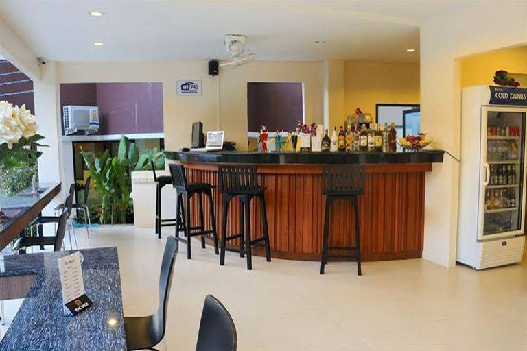 Food & Drinks, The Wave Patong Boutique Hotel, Phuket Island