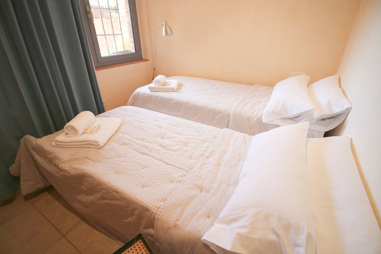 Bedroom 2, Apartment Ametller, Girona