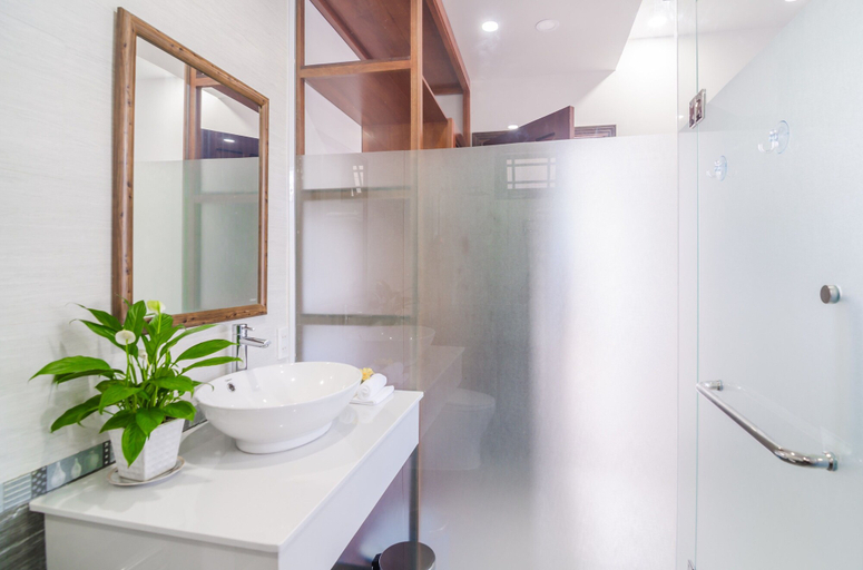 Bathroom 3, Villa of Tranquility, Da Nang