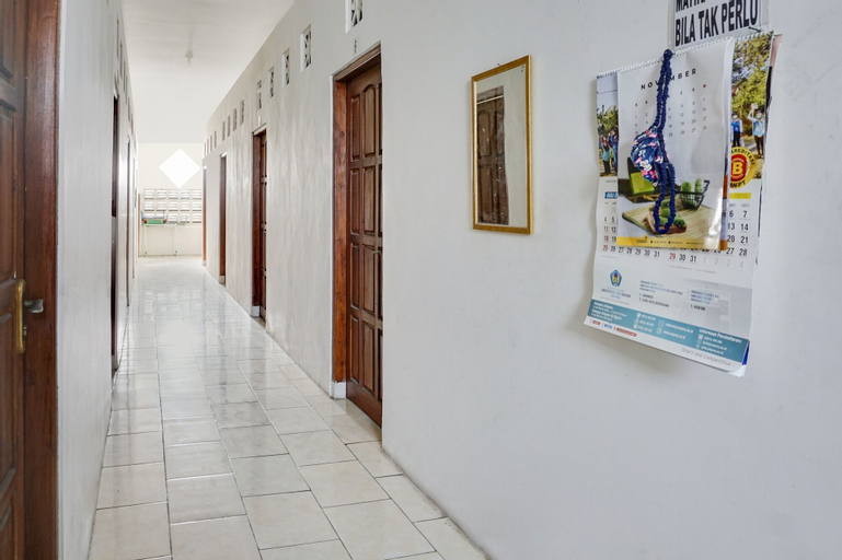 Public Area 5, OYO 91735 Griya Cendekia Syariah, Madiun