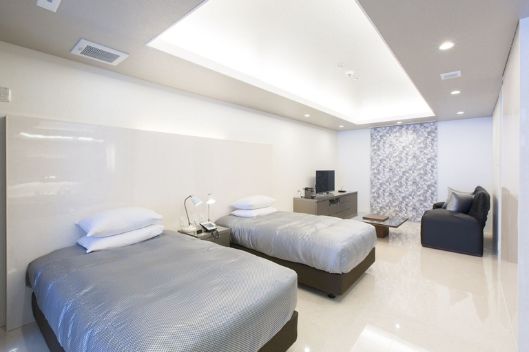 Bedroom 13