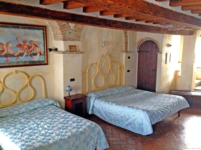 Bedroom 3, Monastery Guest House, Perugia