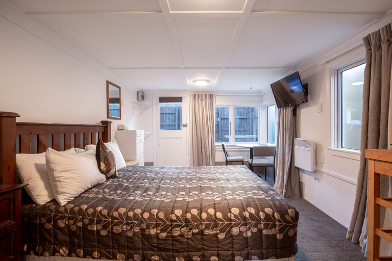 Bedroom 2, Sydney Street Apartments, Queenstown-Lakes