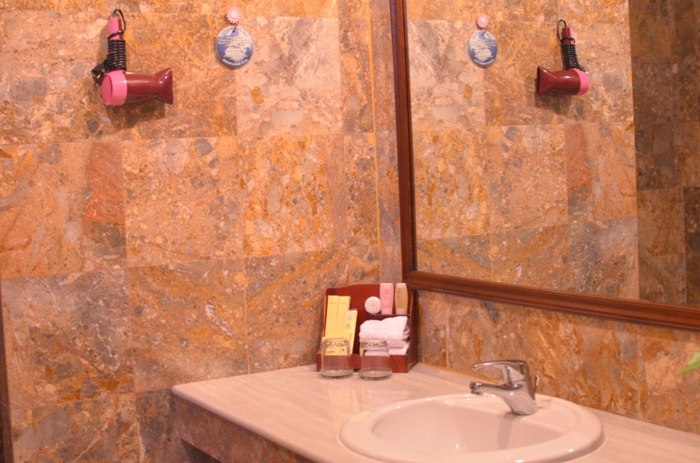 Bathroom 4, Saigontourane Hotel, Da Nang