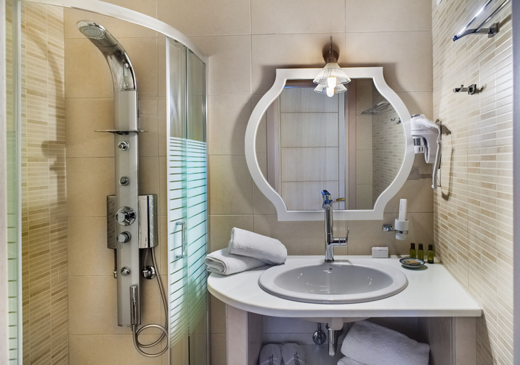 Bathroom 4, Gioraldi Art Hotel, Epirus