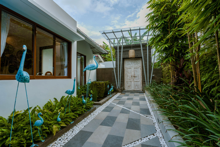 Santhosa 4 Bedroom Villa Nyanyi, Tabanan