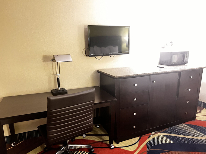 Others 5, Apple Tree Inn and Suites, Montgomery