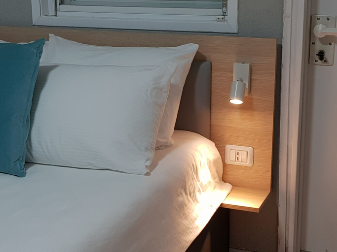 Bedroom 3, Airport Guest House