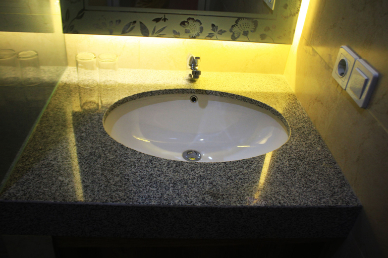 Bathroom 6