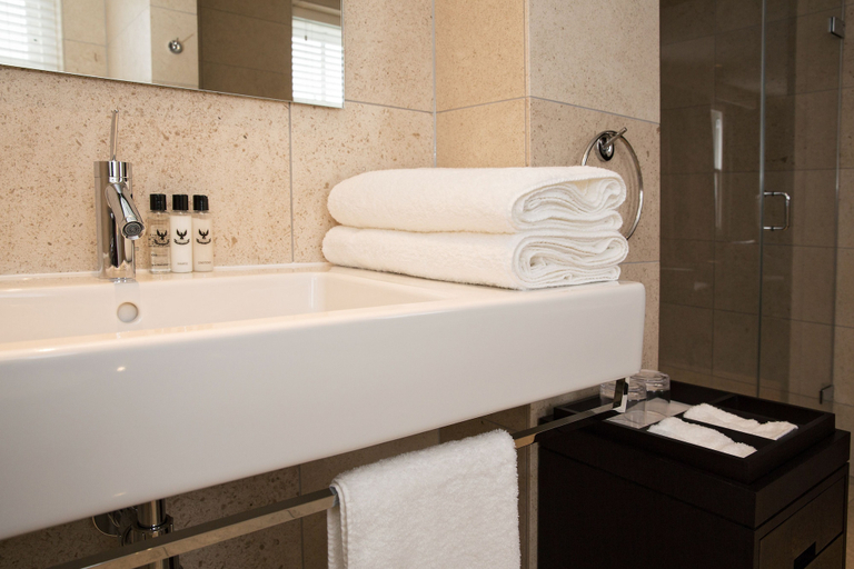 Bathroom 3, Roch Castle Hotel, Pembrokeshire