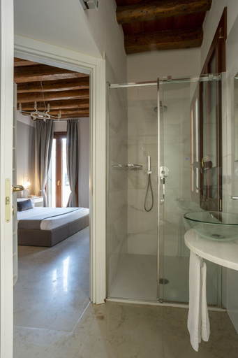 Bathroom 5, Fosca Venice Rooms, Venezia