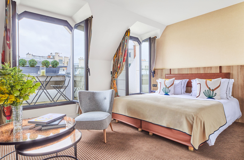 Bedroom