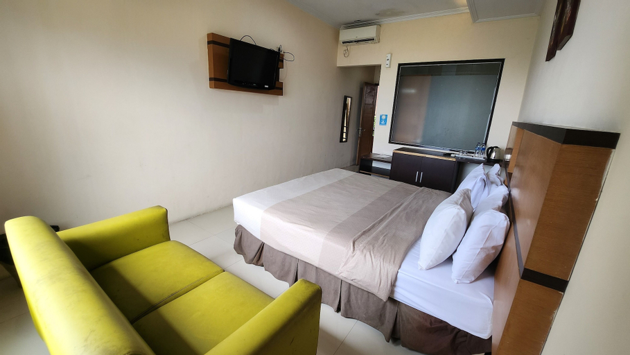 Bedroom 30