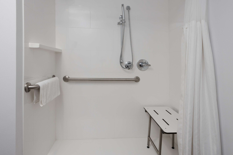 Bathroom 4, Hilton Garden Inn Birmingham SE/Liberty Park, Jefferson