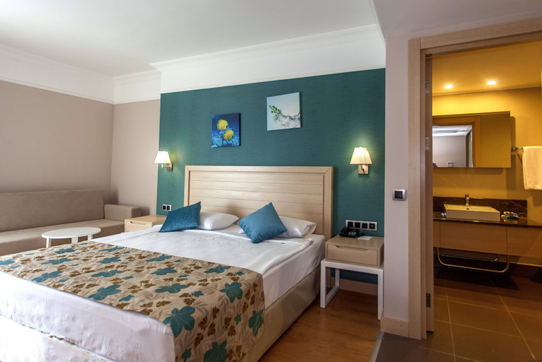 Bedroom 4, Linda Sunny Beach Hotel & Spa-Ultra All Inclusive, Manavgat