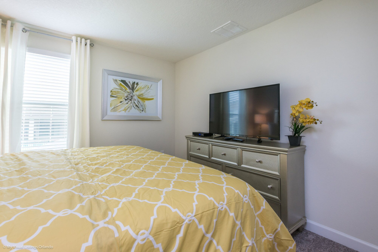 Bedroom 2, 6 Bedroom Fiji Model at Champions Gate, Osceola