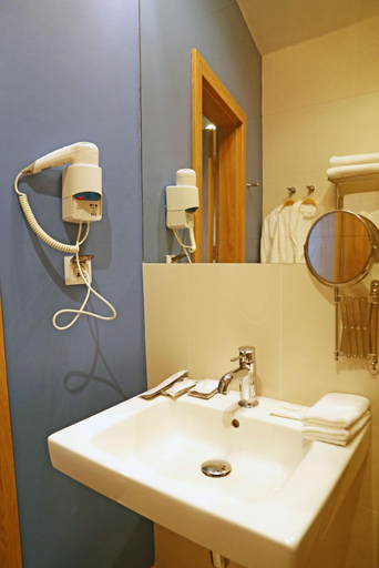 Bathroom 2, Europa, Gur'evskiy rayon