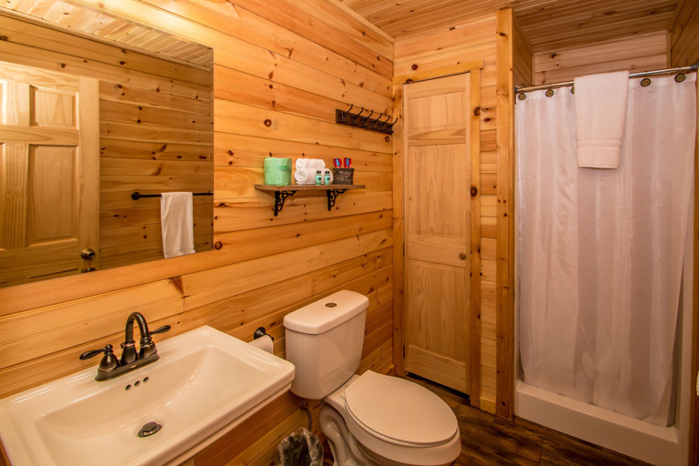 Bathroom 4, Presidential Mountain Resort, Grafton