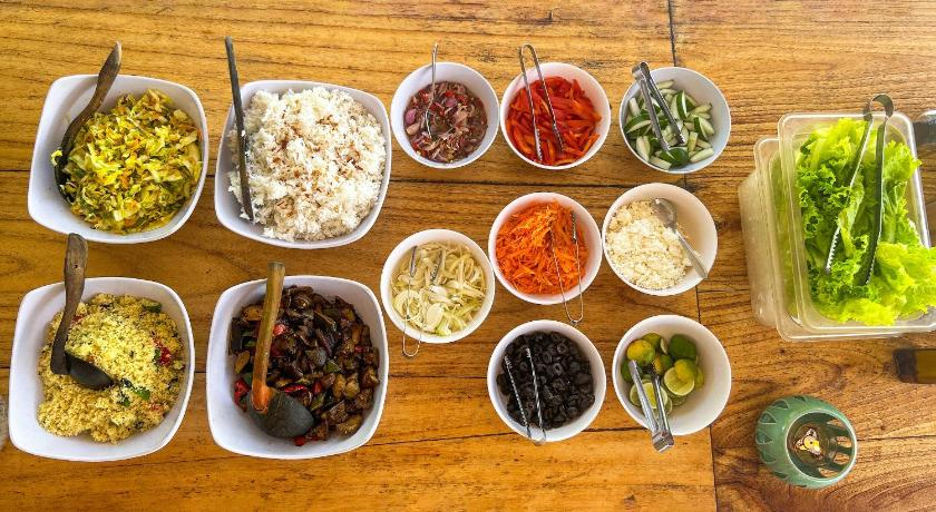 Food & Drinks 2, Le Pirate Island - Adults Only, West Manggarai