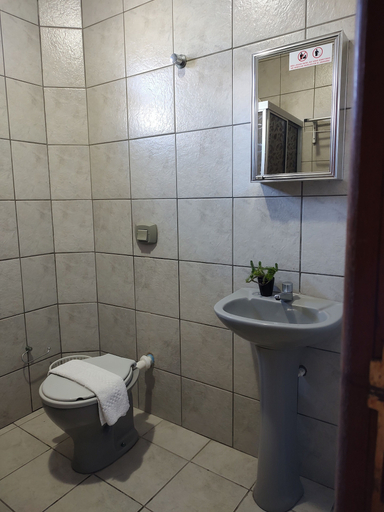Bathroom 4, Milton Leite Suite, Florianopolis