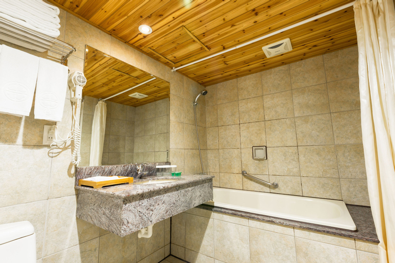 Bathroom 2