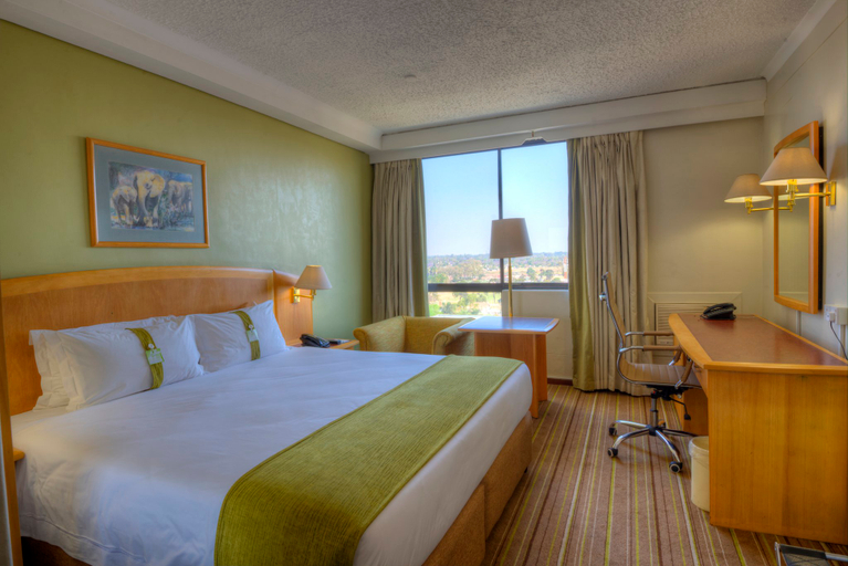 Bedroom 3, Holiday Inn HARARE by IHG, Harare