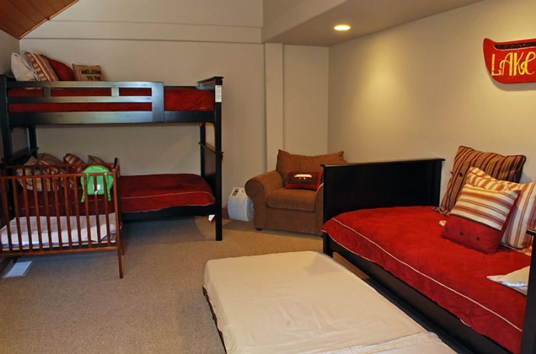 Bedroom 2, Wolfgang Family Retreat, Nevada