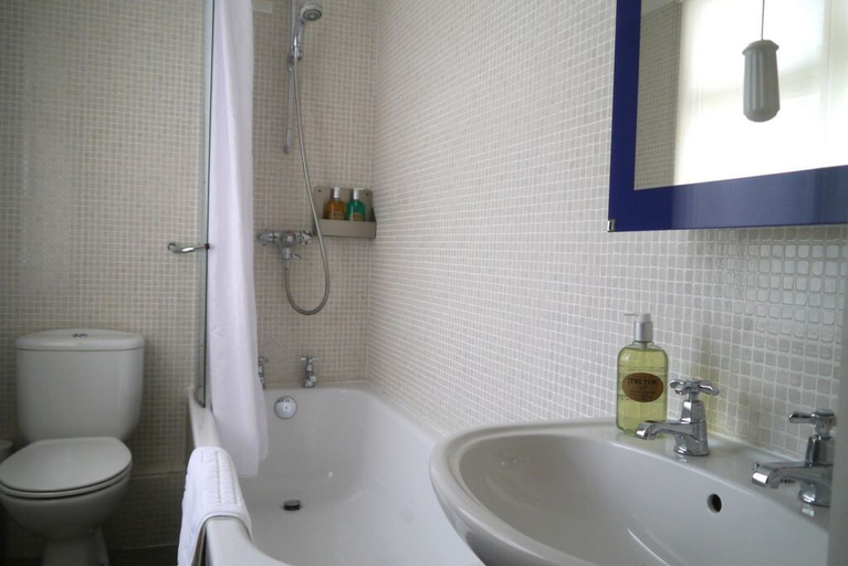 Bathroom 3, Browns Dartmouth, Devon