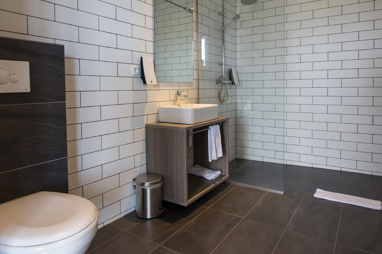 Bathroom 4, Milk factory, Sveitarfélagið Hornafjörður