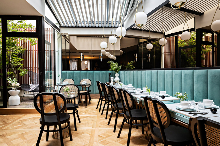 Others 3, Holiday Inn PARIS PALAIS DE L�ELYS�E by IHG, Paris
