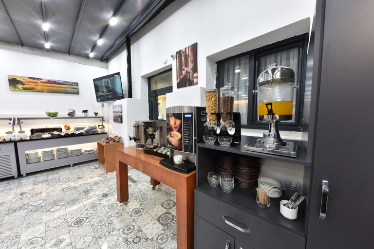 Food & Drinks 5, Almina Inn Hotel, Fatih