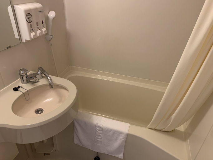 Bathroom 4, Toyoko Inn Mito Station Minami, Mito
