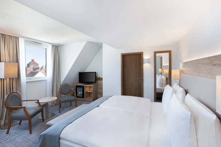 Bedroom 2, Holiday Inn N�RNBERG CITY CENTRE by IHG, Nürnberg