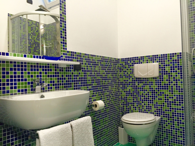 Bathroom 5, Villa Il Barone, Vibo Valentia