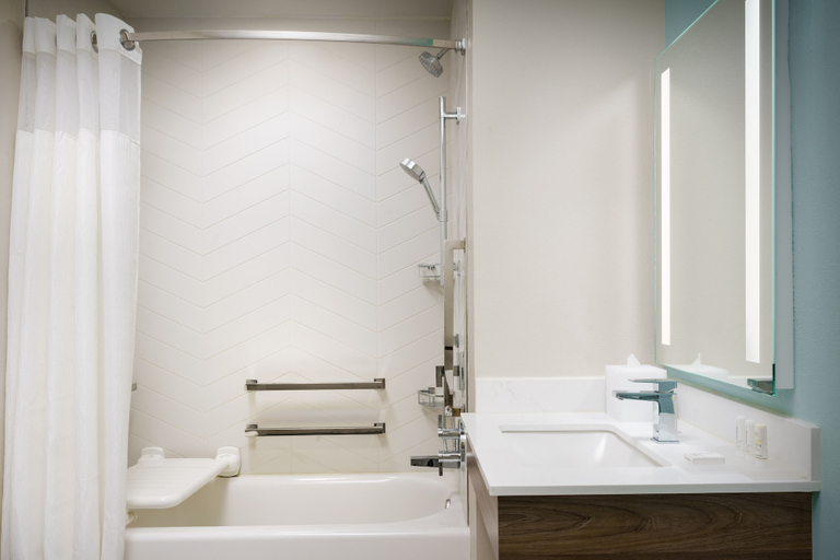 Bathroom 4, Fairfield Inn & Suites by Marriott Marathon Florida Keys, Monroe
