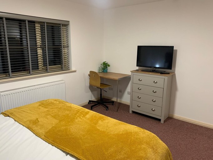 Others 4, Premium Inn Apartments, Wakefield