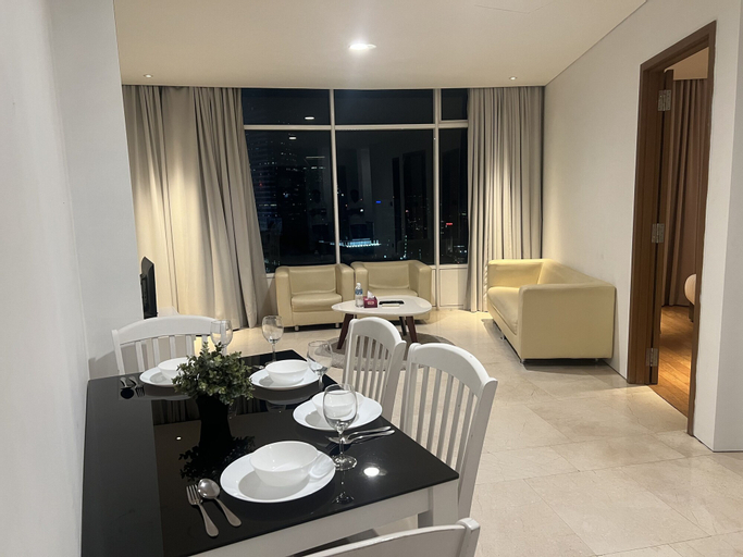 Dining Room 11