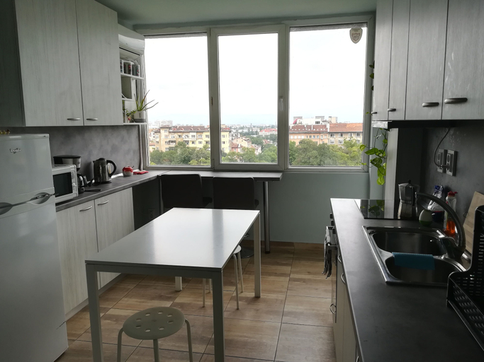 Others 5, Panorama Rooms, Stolichna