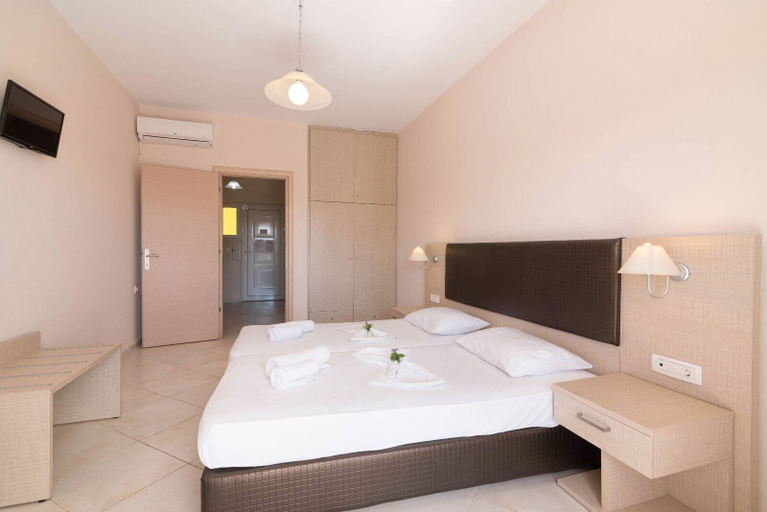 Bedroom 5, Yakinthos Hotel, Ionian Islands