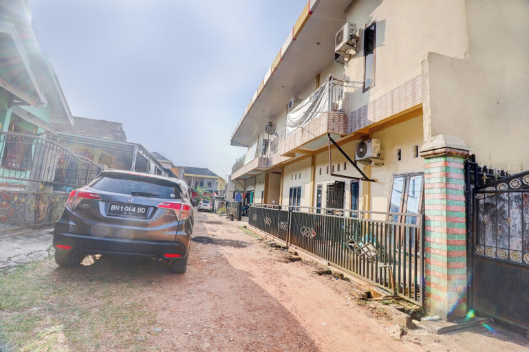 Exterior & Views 4, OYO 92862 Rania Kost Simpang Rimbo, Jambi