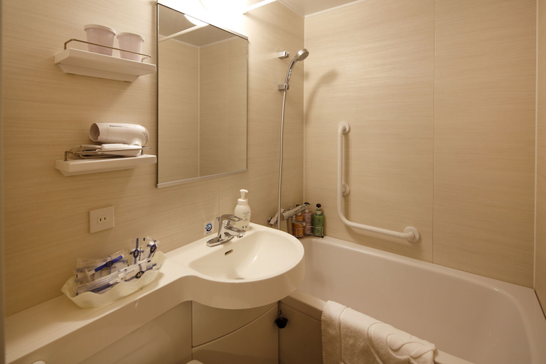 Bathroom 4, Hotel Monte Hermana Fukuoka, Fukuoka