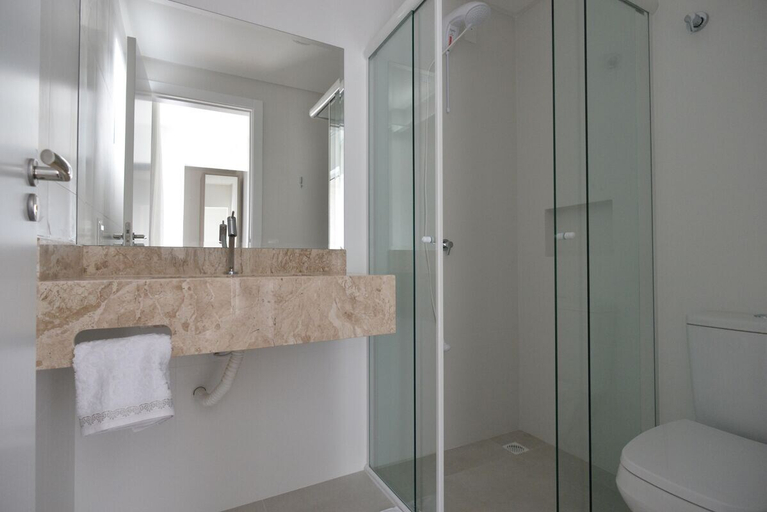 Bathroom 4, Vila do Centro Apart Hotel, Bombinhas