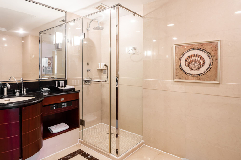 Bathroom 4, Maritim Hotel Taicang Garden, Suzhou